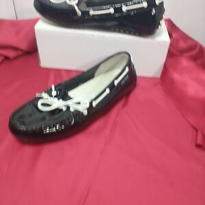 Cole Haan Loafers Women's 9.5 B Black Patent Leather 3-Eye Boat Driving Shoes